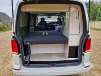 VOLKSWAGEN CAMPERVAN