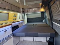 VOLKSWAGEN CAMPERVAN