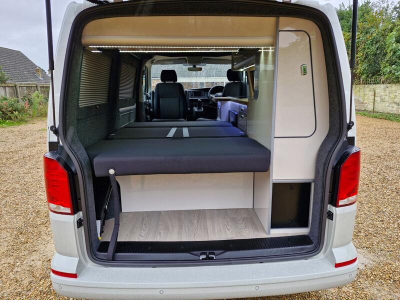 VOLKSWAGEN CAMPERVAN