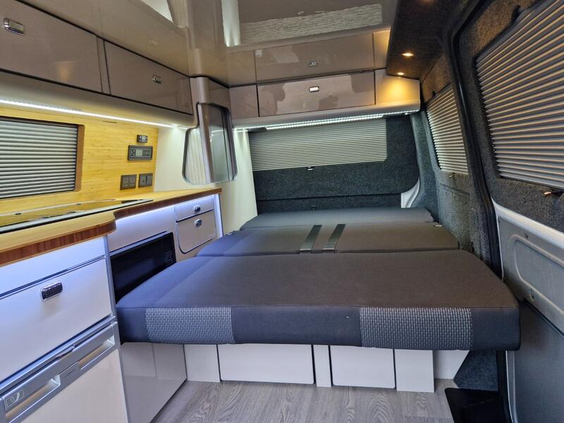 VOLKSWAGEN CAMPERVAN