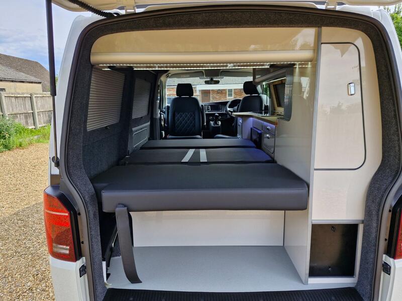 VOLKSWAGEN CAMPERVAN
