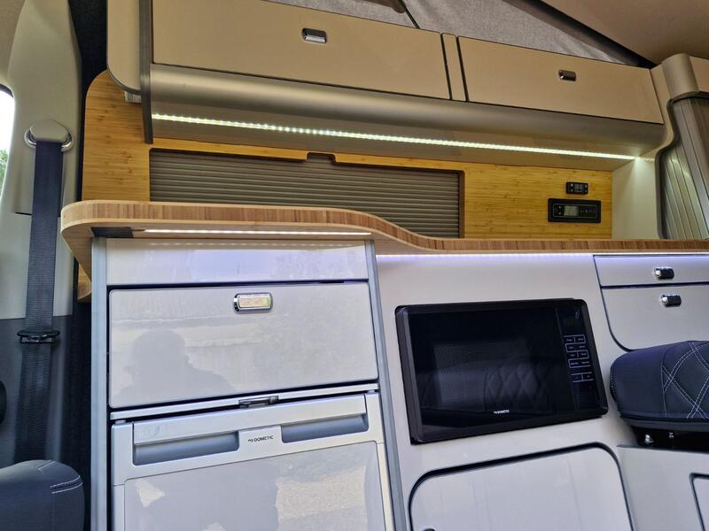 VOLKSWAGEN CAMPERVAN
