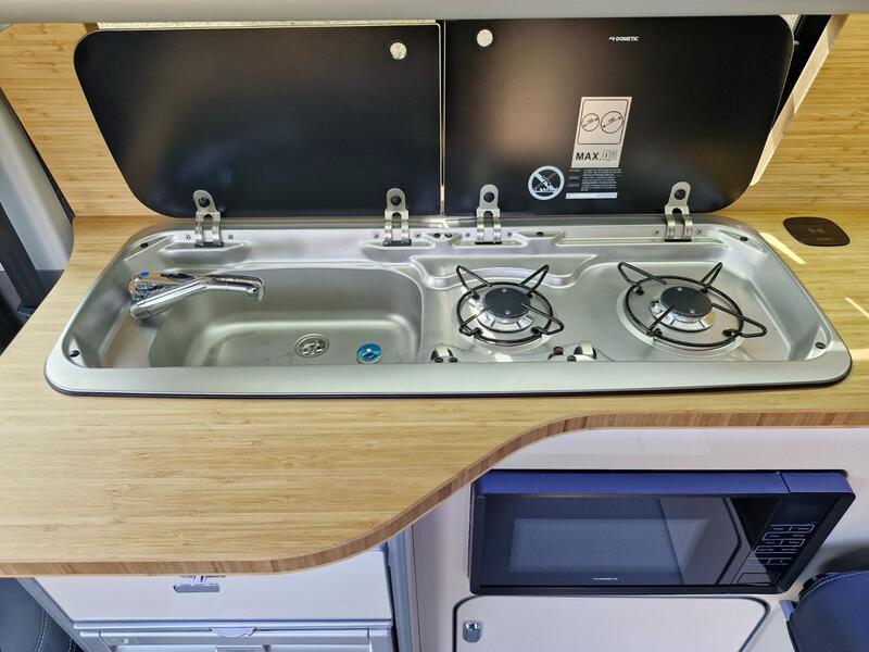 VOLKSWAGEN CAMPERVAN