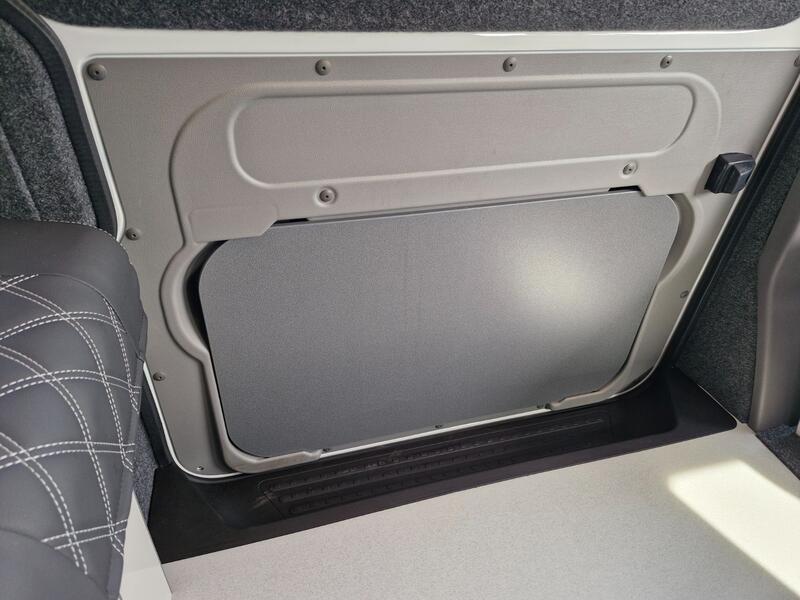 VOLKSWAGEN CAMPERVAN