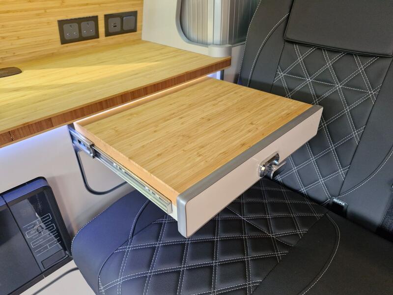 VOLKSWAGEN CAMPERVAN
