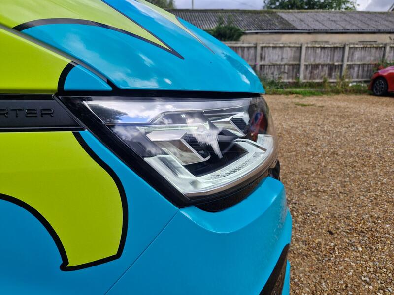 VOLKSWAGEN CAMPERVAN