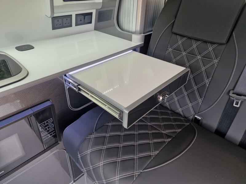 VOLKSWAGEN CAMPERVAN
