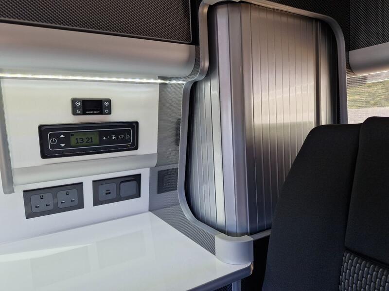 VOLKSWAGEN CAMPERVAN