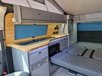 VOLKSWAGEN CAMPERVAN