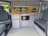 VOLKSWAGEN CAMPERVAN