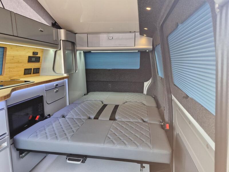 VOLKSWAGEN CAMPERVAN