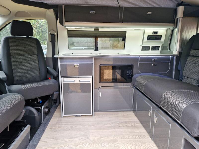 VOLKSWAGEN CAMPERVAN