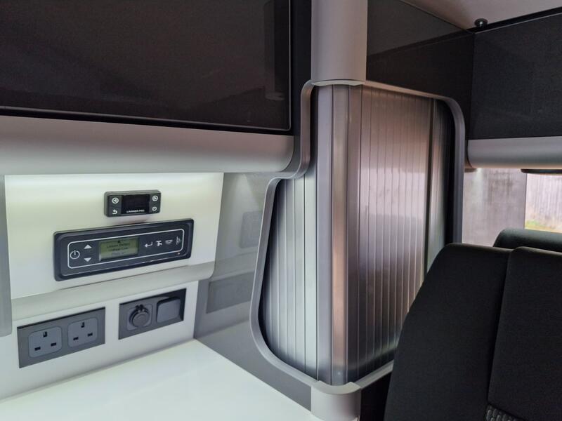 VOLKSWAGEN CAMPERVAN