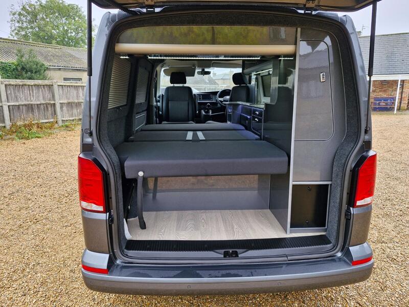 VOLKSWAGEN CAMPERVAN