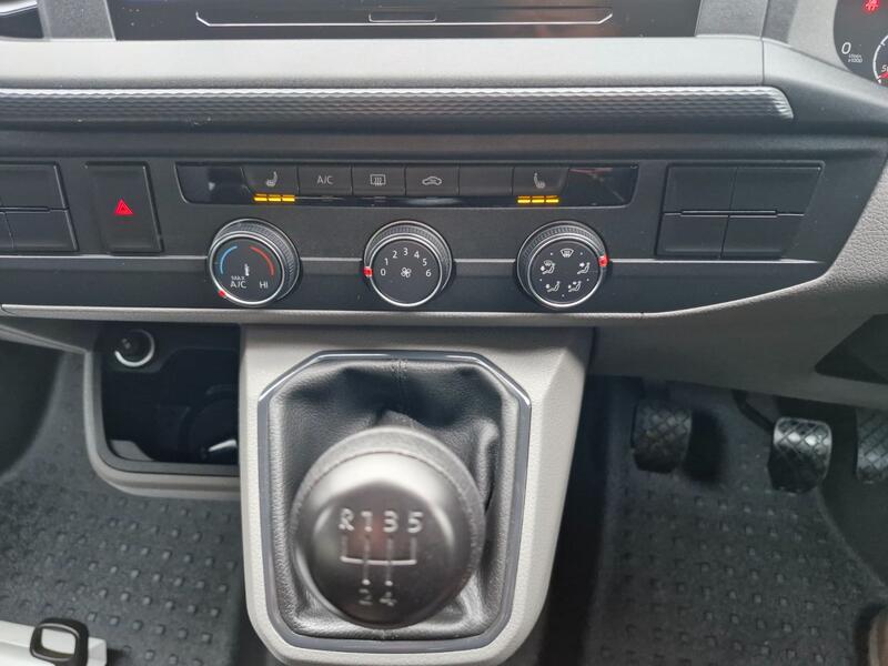 VOLKSWAGEN CAMPERVAN