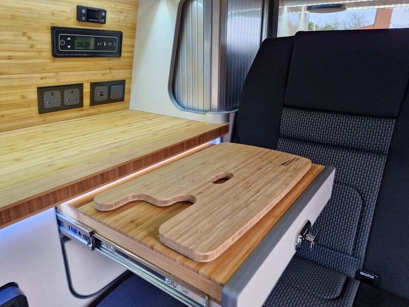 VOLKSWAGEN CAMPERVAN