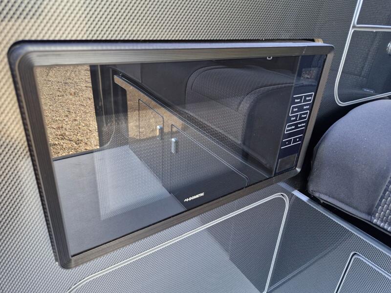 VOLKSWAGEN CAMPERVAN