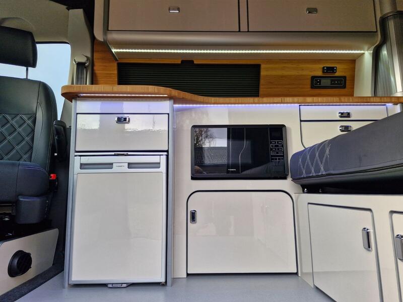 VOLKSWAGEN CAMPERVAN