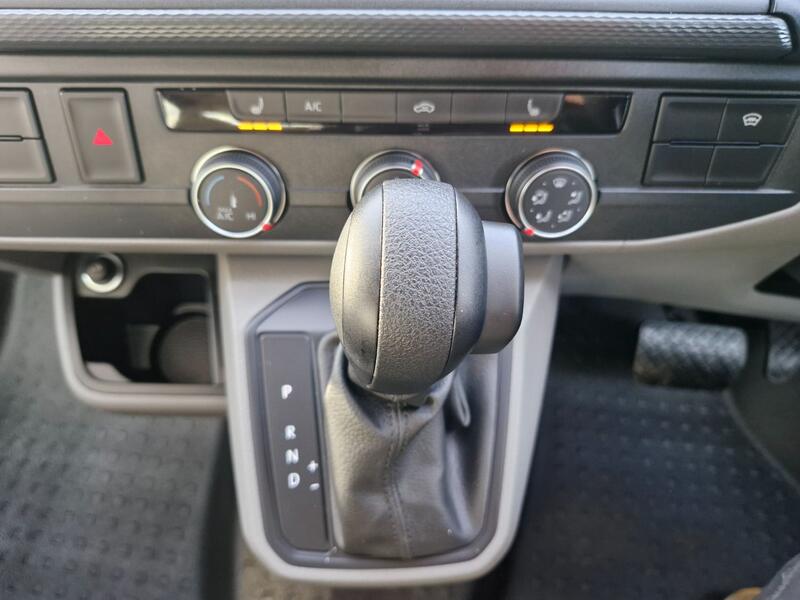 VOLKSWAGEN CAMPERVAN