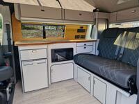 VOLKSWAGEN CAMPERVAN