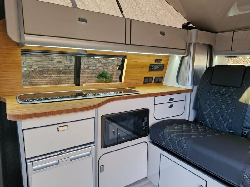 VOLKSWAGEN CAMPERVAN