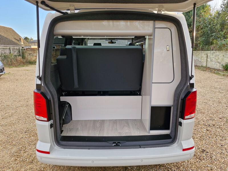 VOLKSWAGEN CAMPERVAN