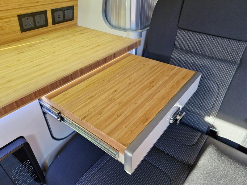 VOLKSWAGEN CAMPERVAN