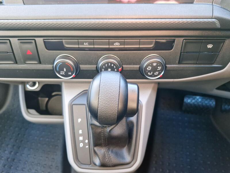 VOLKSWAGEN CAMPERVAN