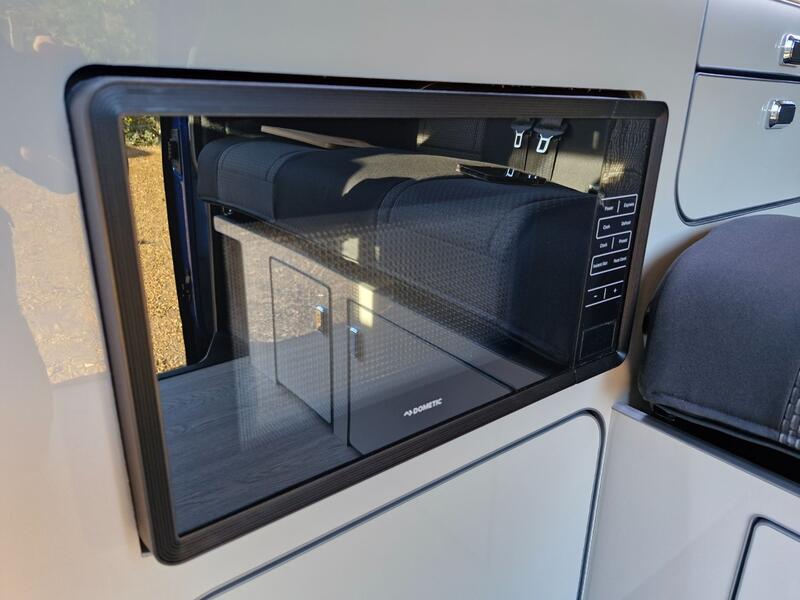 VOLKSWAGEN CAMPERVAN