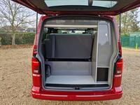 VOLKSWAGEN CAMPERVAN