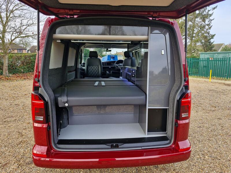 VOLKSWAGEN CAMPERVAN
