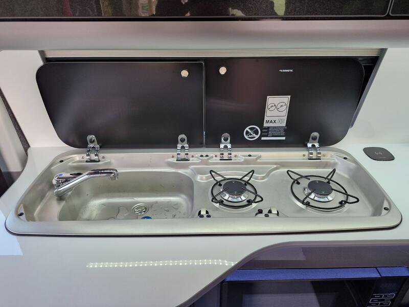 VOLKSWAGEN CAMPERVAN