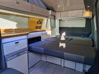 VOLKSWAGEN CAMPERVAN