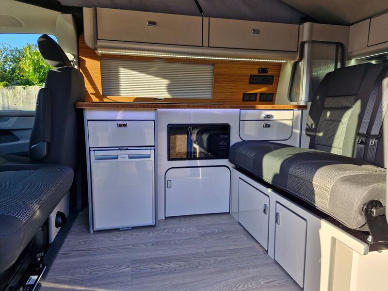 VOLKSWAGEN CAMPERVAN