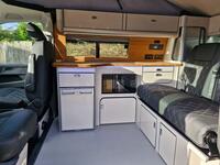 VOLKSWAGEN CAMPERVAN