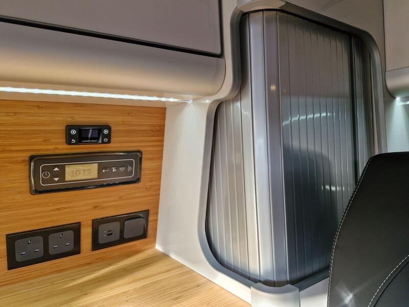 VOLKSWAGEN CAMPERVAN