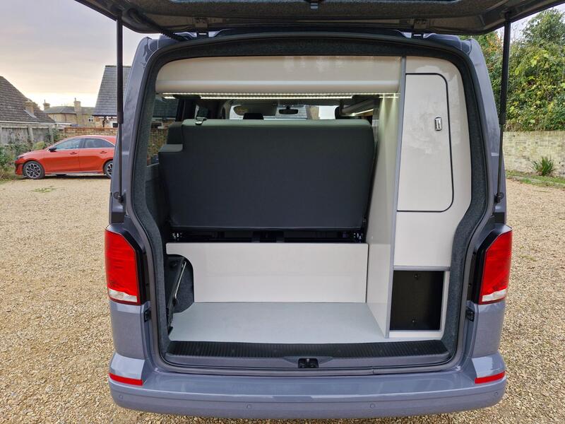 VOLKSWAGEN CAMPERVAN