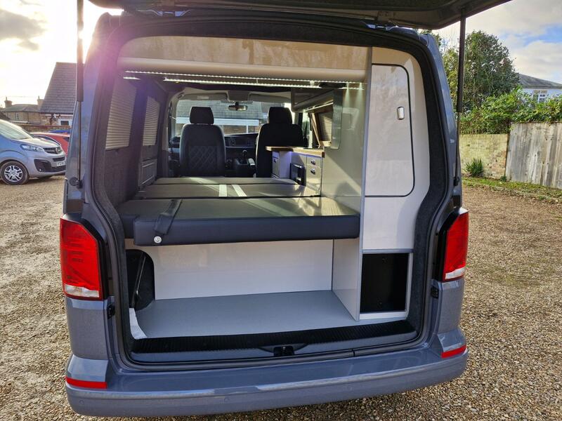 VOLKSWAGEN CAMPERVAN