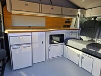 VOLKSWAGEN CAMPERVAN