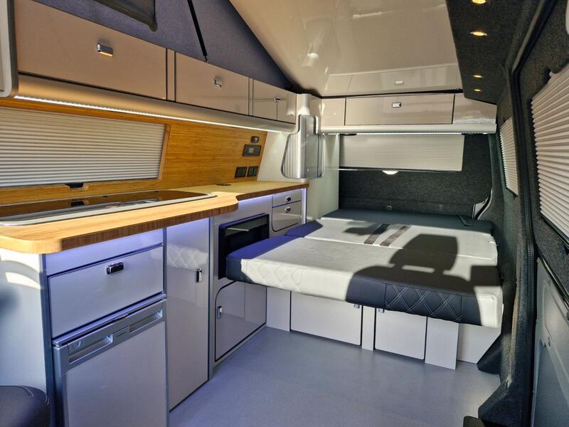 VOLKSWAGEN CAMPERVAN