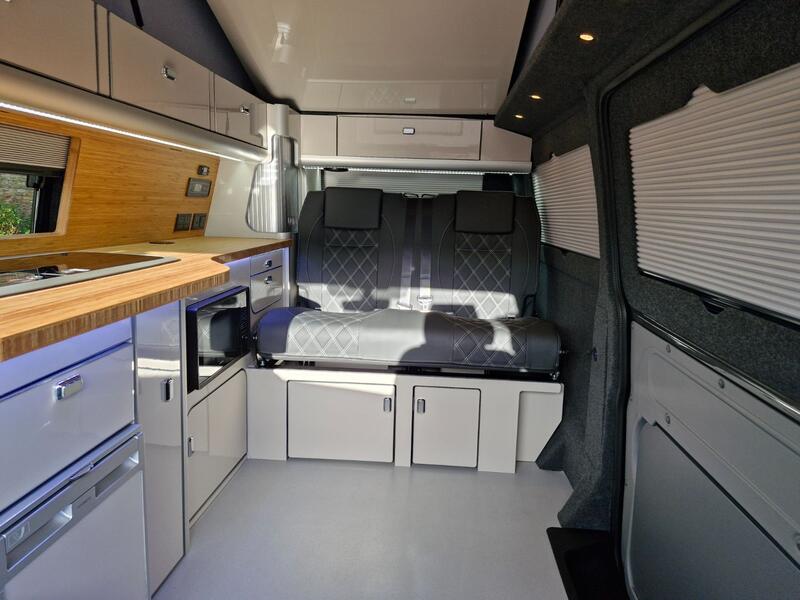 VOLKSWAGEN CAMPERVAN