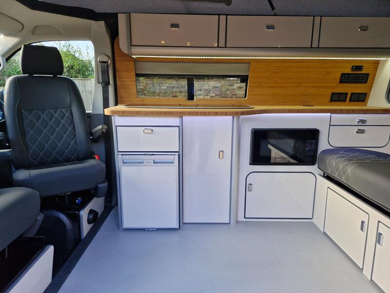 VOLKSWAGEN CAMPERVAN