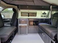 VOLKSWAGEN CAMPERVAN