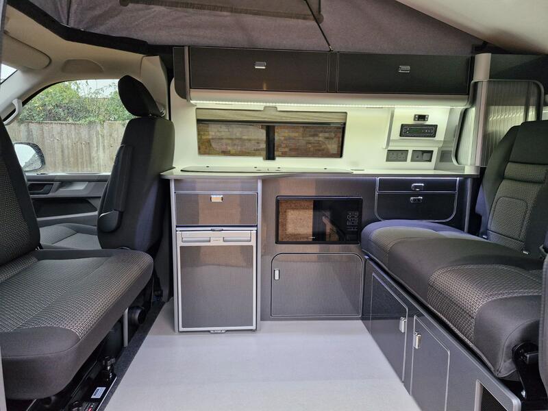 VOLKSWAGEN CAMPERVAN