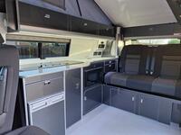 VOLKSWAGEN CAMPERVAN