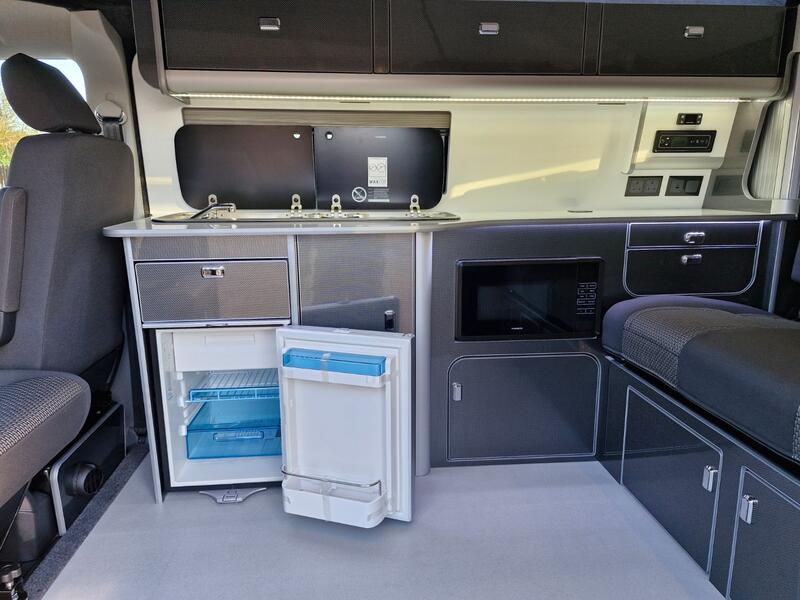 VOLKSWAGEN CAMPERVAN