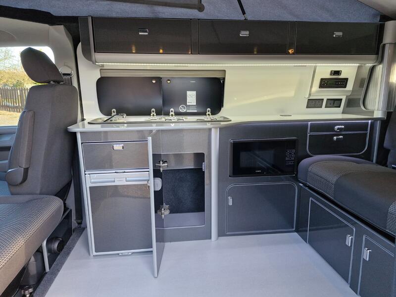 VOLKSWAGEN CAMPERVAN