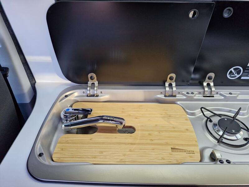 VOLKSWAGEN CAMPERVAN