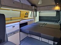 VOLKSWAGEN CAMPERVAN