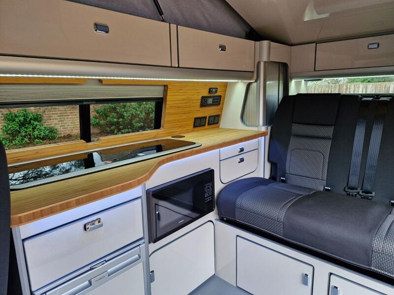 VOLKSWAGEN CAMPERVAN